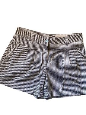 Two by Vince Camuto Knit Shorts Black and White Stripe Sz 27/4